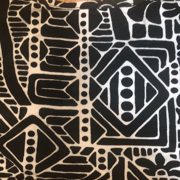 Tribal black and white super crop top tank top - Picture 3 of 7